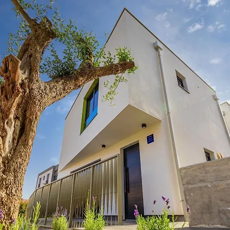 Casa Ines * Ρόβινι